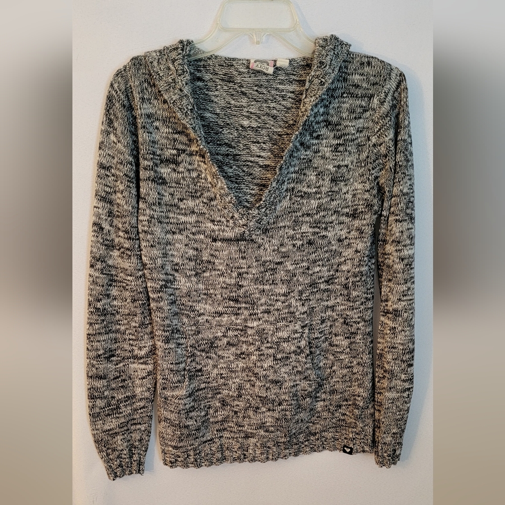 Roxy V-Neck Hooded Sweater - Black and White Size XL (jr's?)